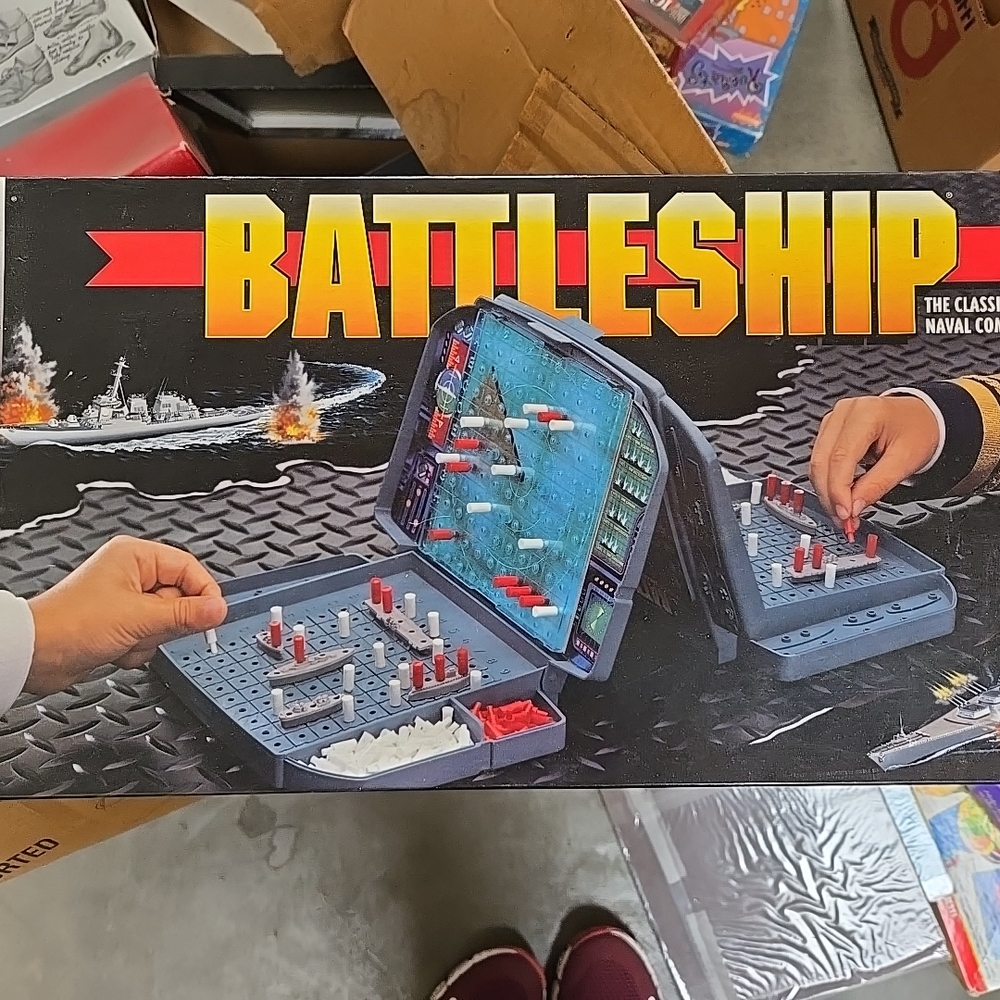 VINTAGE Battleship Milton Bradley 1998 90s War Classic Board Game